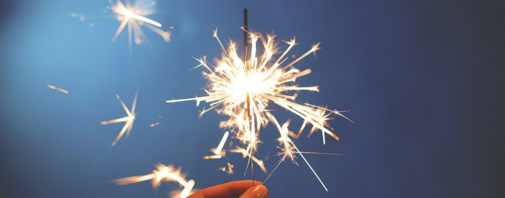 sparkler-839831_1920